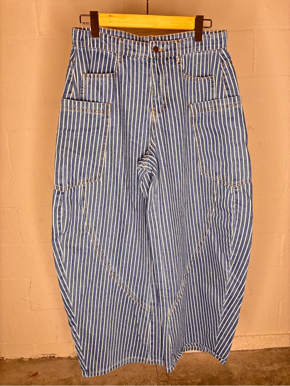 Manfinity Railroad Striped Venus Flare Jeans Mens (US) M